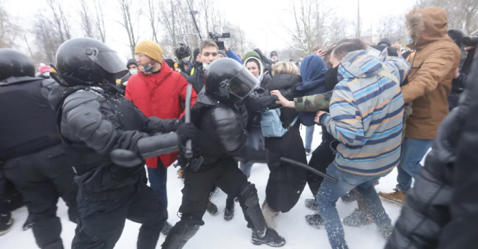 Протесты в России. Фото: Медуза