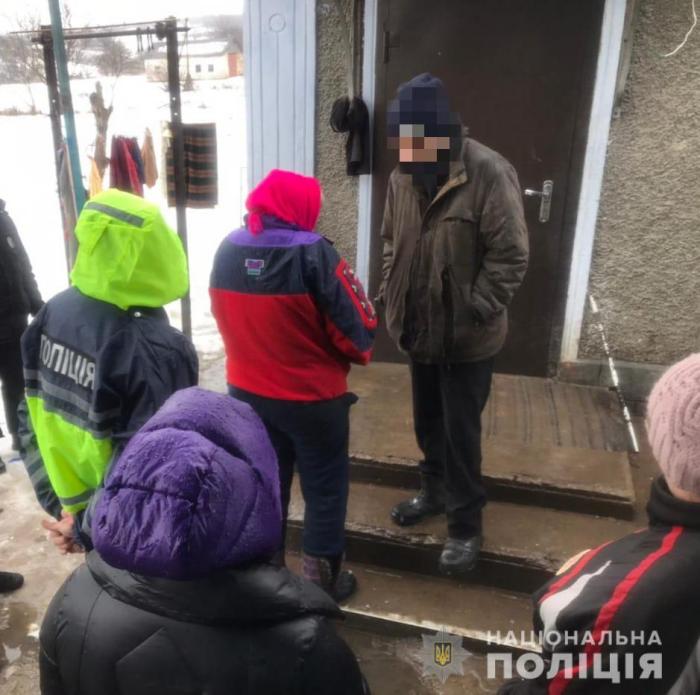 На Одещині викрили живодера, який розіп’яв кота, фото: Нацполіція