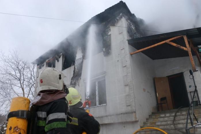 Кабмин нашел 800 нелегальных соцучреждений, устанавливая причины пожара в Харькове