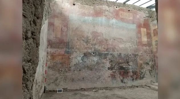 Чудо-фреску в Помпеях археологи восстановили с помощью лазера, фото — CNN