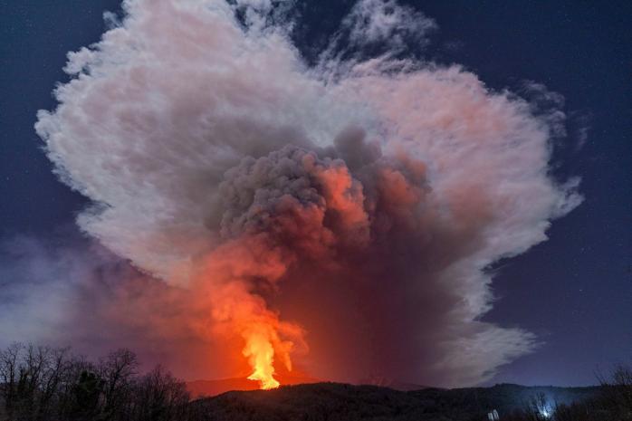 Вулкан Етна «вибухнув» вдесяте за три тижні. Фото: https://www.al.com/