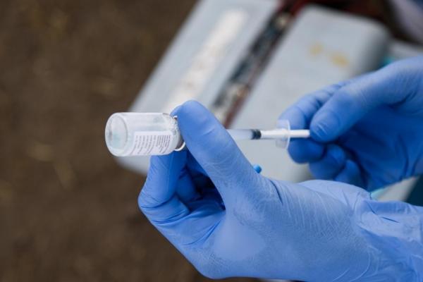 Київ відкрив запис на вакцинацію від COVID-19 залишковими дозами. Фото: unicef.org