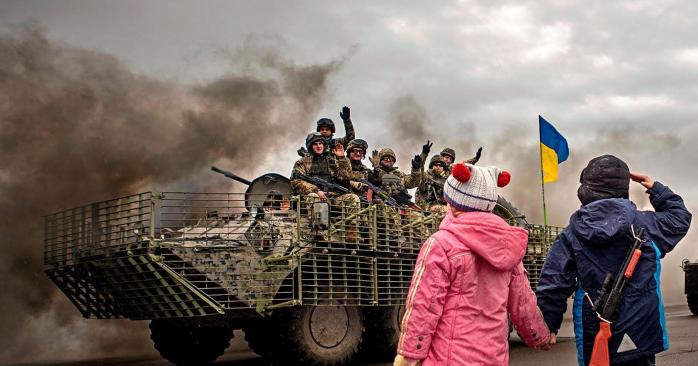 Украинцы больше всего доверяют армии. Фото: bituk.media