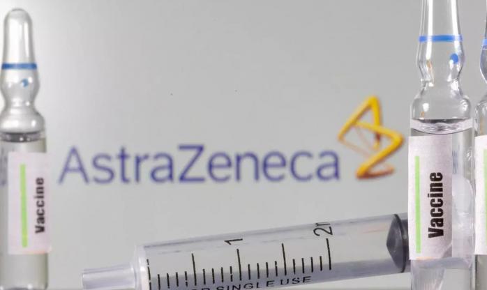 Вакцина AstrаZeneca не вызывает возникновения тромбов. Фото: rfi.fr