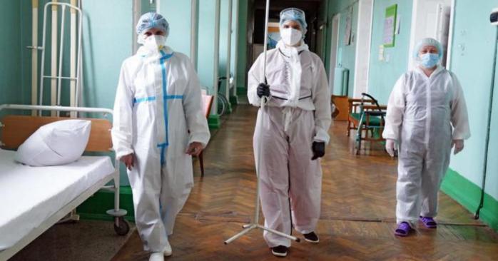 В Україні триває епідемія коронавірусу, фото: DW