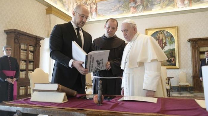 Денис Шмыгаль и Пара Римский Франциск. Фото: Vatican Media