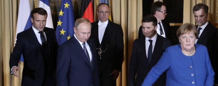 Путин готовится обсудить Донбасс с Меркель и Макроном, но без Зеленского