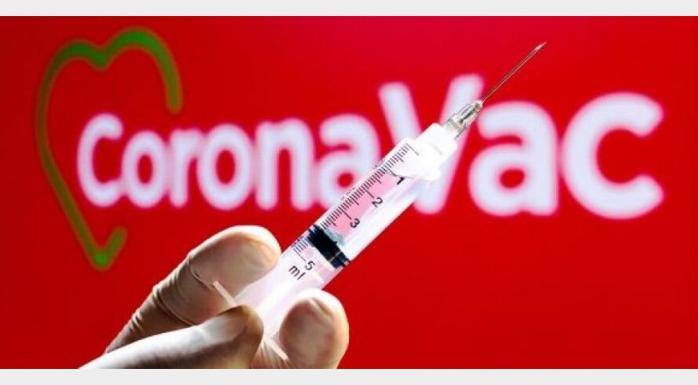Китайскую вакцину CoronaVac нахваливают в Минздраве. Фото: ВЗ