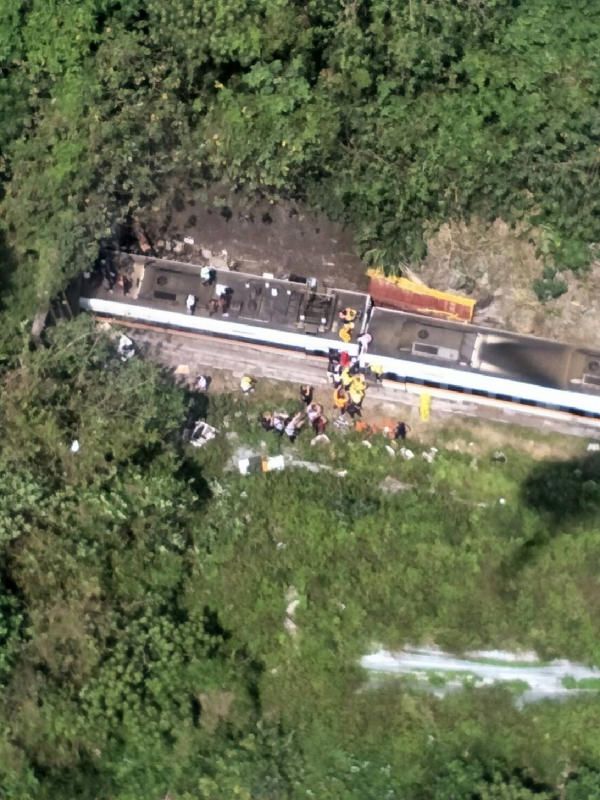 Авария поезда произошла на Тайване. Фото: Reuters