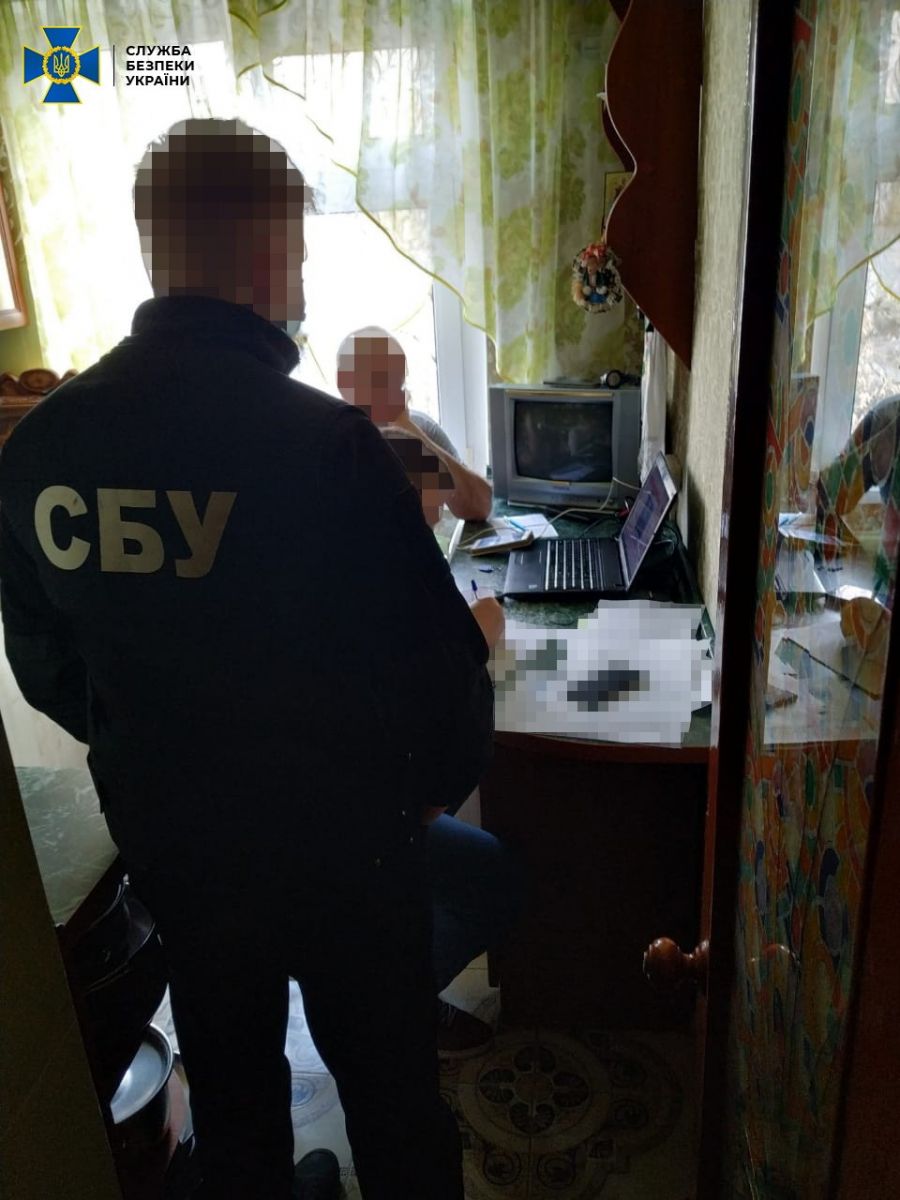 Мережу проросійських агітаторів затримали в чотирьох регіонах України. Фото: СБУ