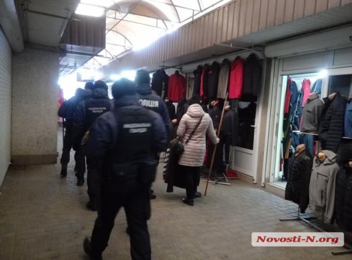 В Николаеве Нацгвардия заблокировала рынок, фото: «Новости N»