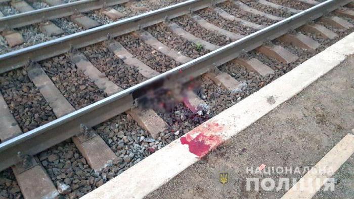 В Ровенской области мужчина попал под поезд, фото: Нацполиция