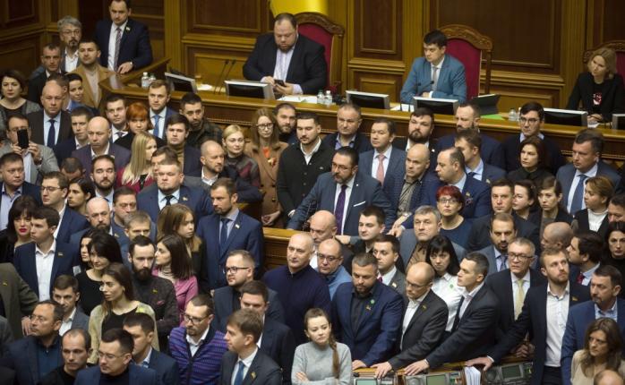 «Слуга народа» не исключает широкой коалиции, Тимошенко назвала условия