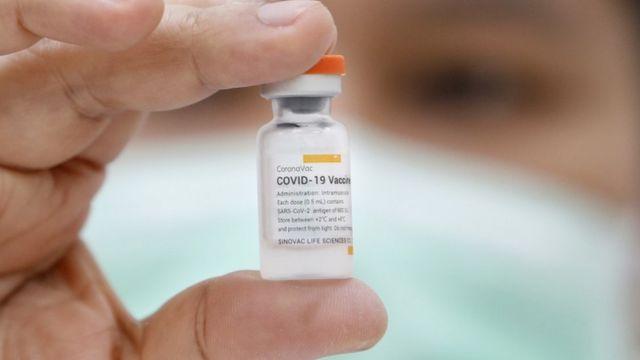 Вакцинацію CoronaVac в Україні анонсував Степанов. Фото: BBC