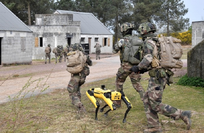 Робота Boston Dynamics залучили до військових навчань 
