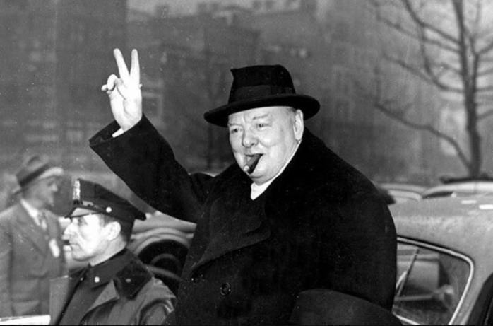 9 квітня свято Вінстона Черчилля, антикваріату та день пам’яті мучениці Матрони