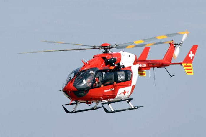 Вперше у Львові задіяли вертоліт для доставки важкохворого пацієнта. Фото: vz.kiev.ua