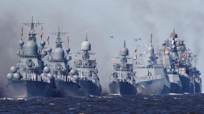Росія направила в Чорне море 15 військових кораблів. Фото: gazeta.ru