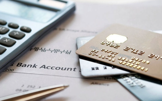 Семь банков будут списывать долги украинцев автоматически — список. Фото: BUSINESSJJET