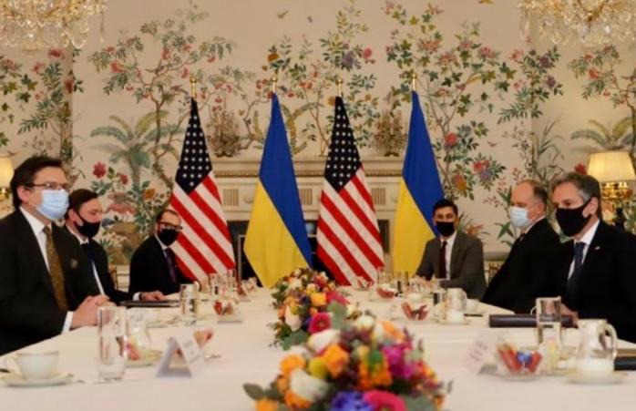 Глава Держдепу США зустрівся з Кулебою — говорили про армію РФ біля кордонів