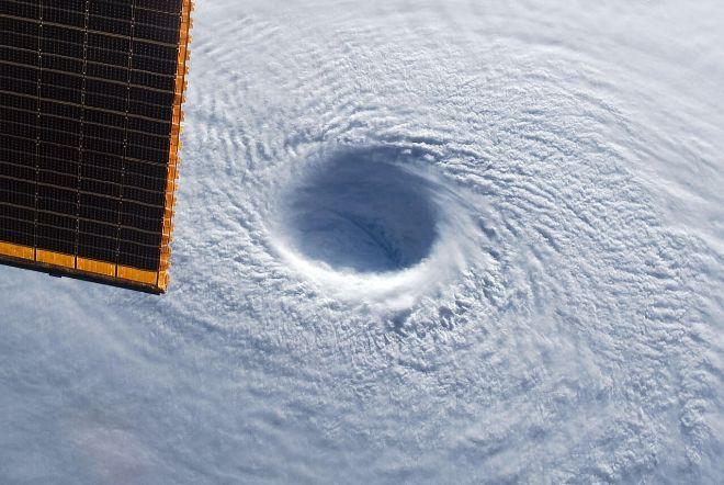 Супертайфун. Фото: Severe