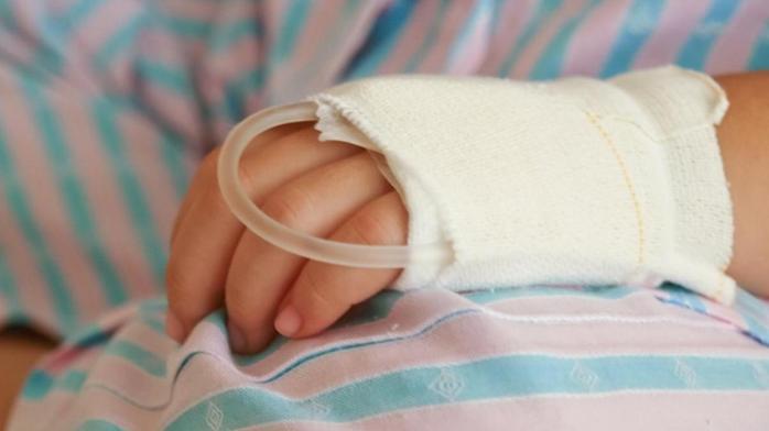 От осложнений коронавируса в Украине умерли две 11-летние девочки. Фото: Информатор
