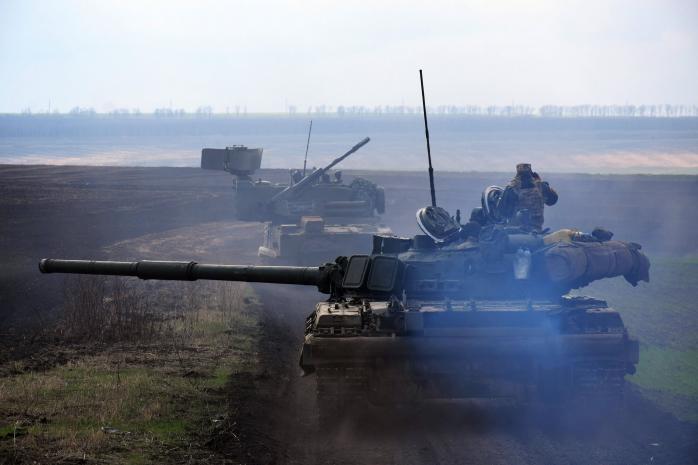Танкові навчання провели на Донбасі — ЗСУ відбивали наступ ворога. Фото: Фейсбук