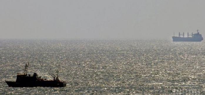 Українських рибалок затримали біля берегів окупованого Криму, фото — ТСН