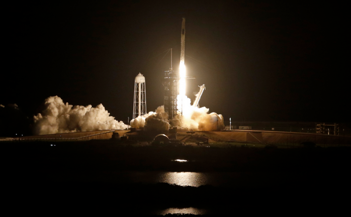 Маск запустил корабль SpaceX на МКС, фото: NASA