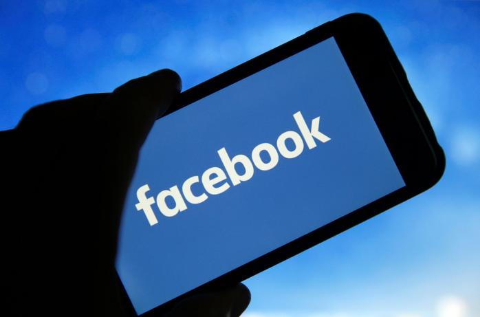Як Facebook слідкує за користувачами, показав месенджер Signal. Фото: www.ixbt.com