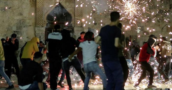 Під час зіткнень у Єрусалимі, фото: Reuters
