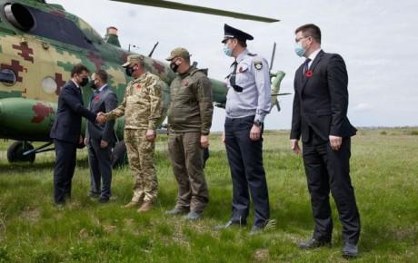 Зеленський прибув на Донбас разом з послами G7. Фото: Офіс президента