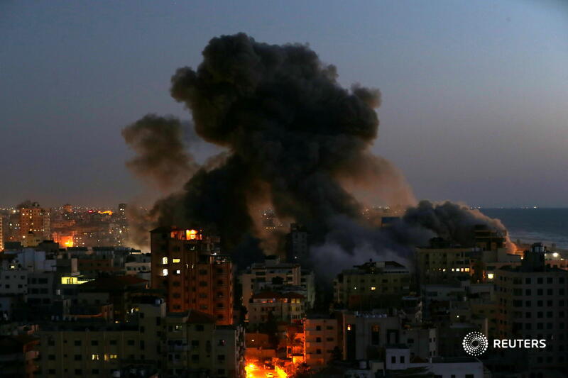 Израиль обстреляли ракетами. Фото: Reuters