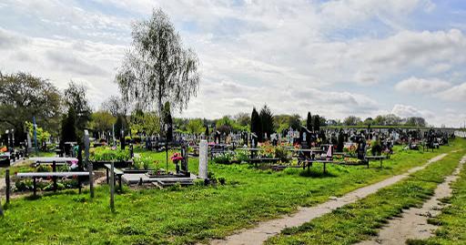 Вечеринку на кладбище устроили подростки с Полтавщины. Фото: