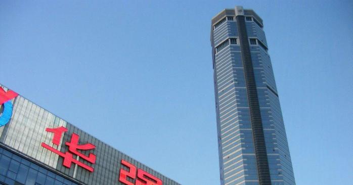 Будівля SEG Plaza в Китаї. Фото: visitchina.ru