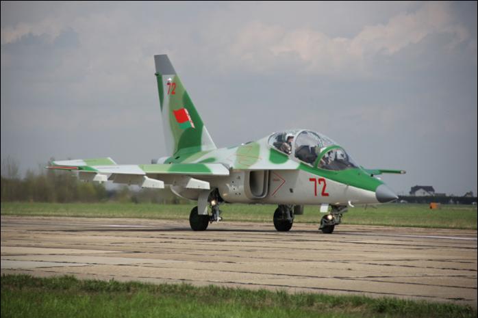Военный самолет Як-130. Фото: naviny.online