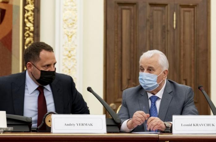 Кравчук хочет перенести ТКГ в Швейцарию из-за выходки Лукашенко в Минске