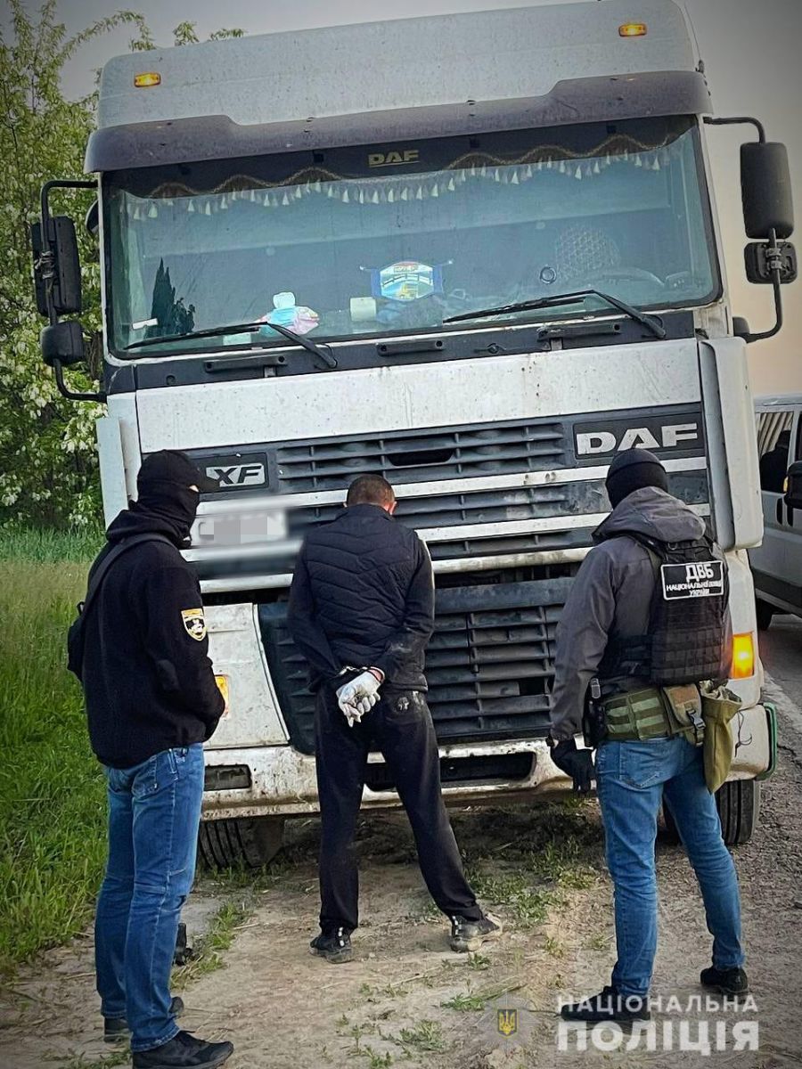 Банду грабителей фур задержали в Одесской области. Фото: НПУ