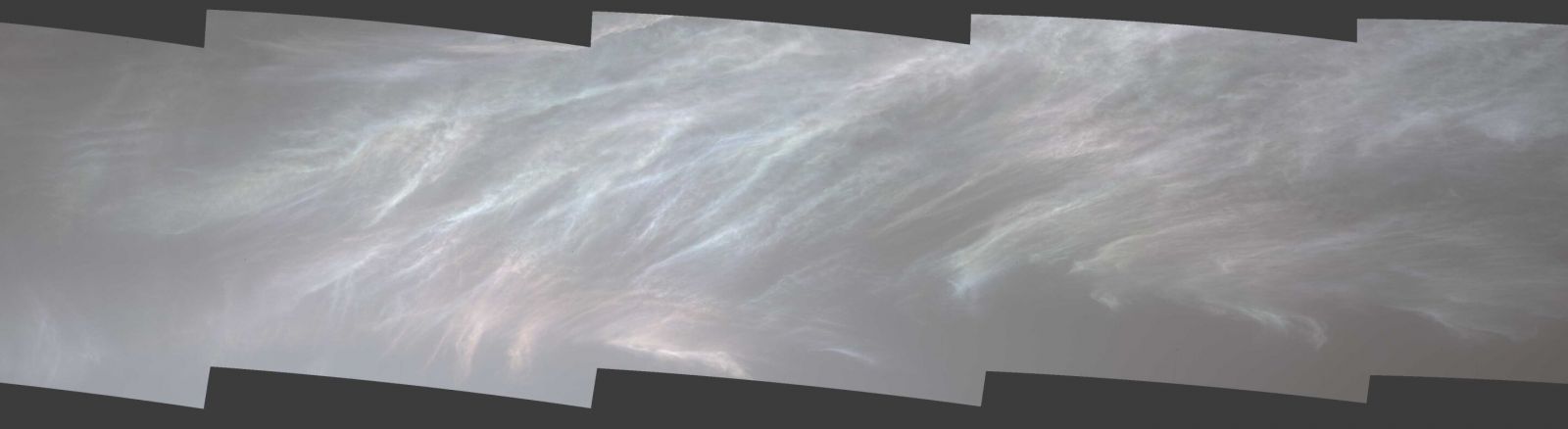 Марсоход Curiosity сделал снимок блестящих облаков Марса, фото: NASA/JPL-Caltech