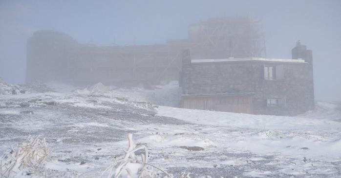 За день до лета Карпаты засыпало снегом. Фото: Черногорский горный поисково-спасательный пост в Facebook