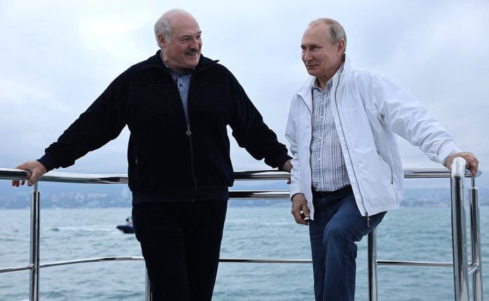 Купаться или не купаться – у Путина объяснили, почему Лукашенко был в море один