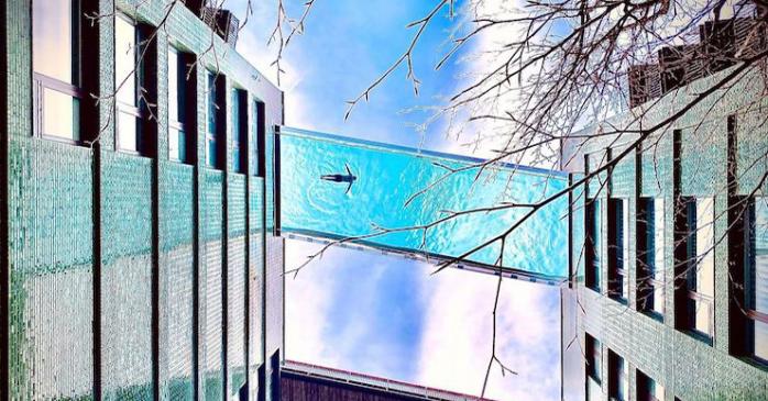 Прозорий басейн у Лондоні. Фото: halarchitects.co.uk