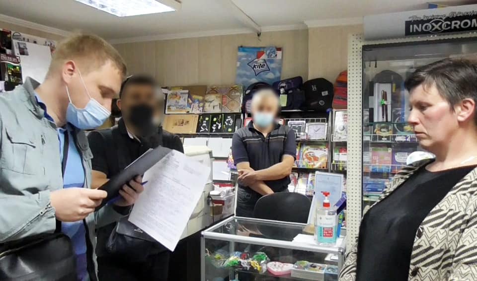 Псевдоревизор на Киевщине обчищала предприятия. Фото: полиция Киевщины