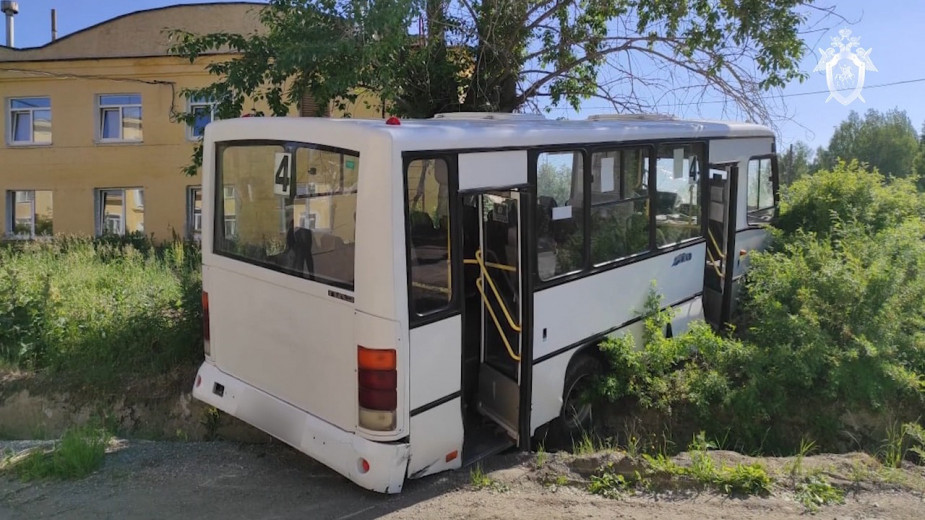 Автобус розчавив шістьох росіян під Єкатерибургом. Фото: Интерфакс