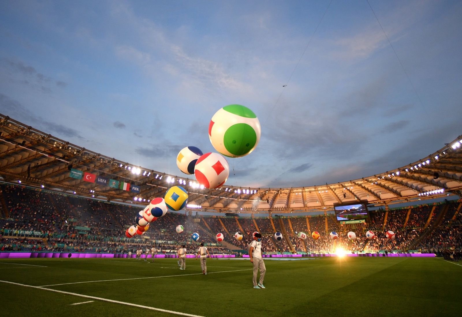 Первый вечер Евро 2020 — яркое шоу открытия и победа Италии, фото — УЕФА