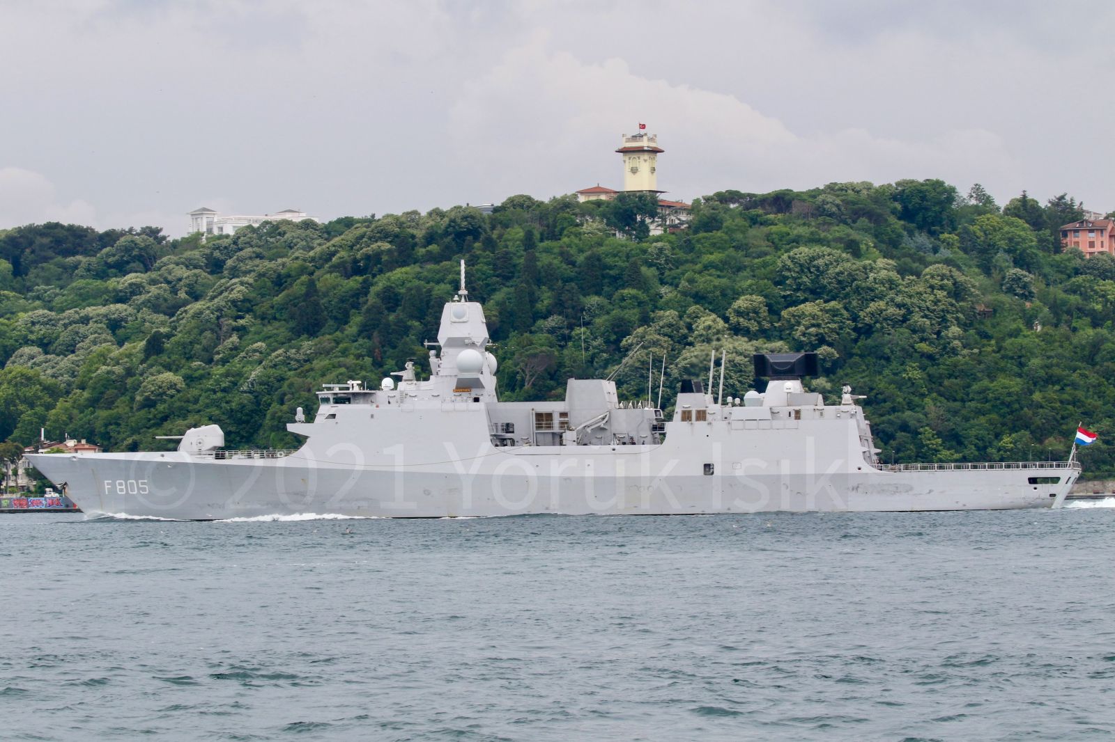 НАТО нарощує угруповання кораблів в Чорному морі. Фото: Yörük Işık в Twitter
