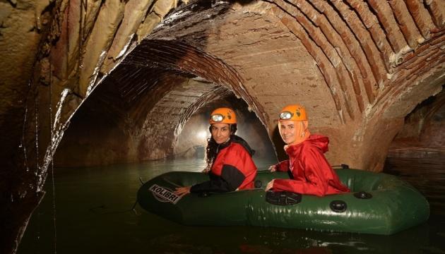 Таємне підземелля виявили в Стамбулі. Фото: DHA