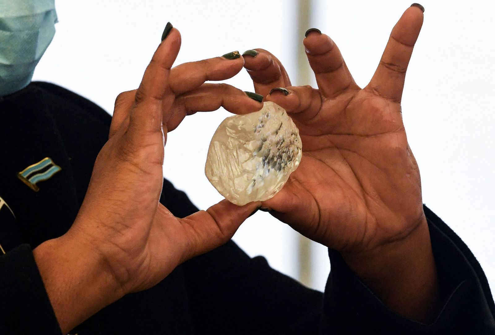 Третий крупнейший в мире алмаз обнаружили в Африке. Фото: TRT World