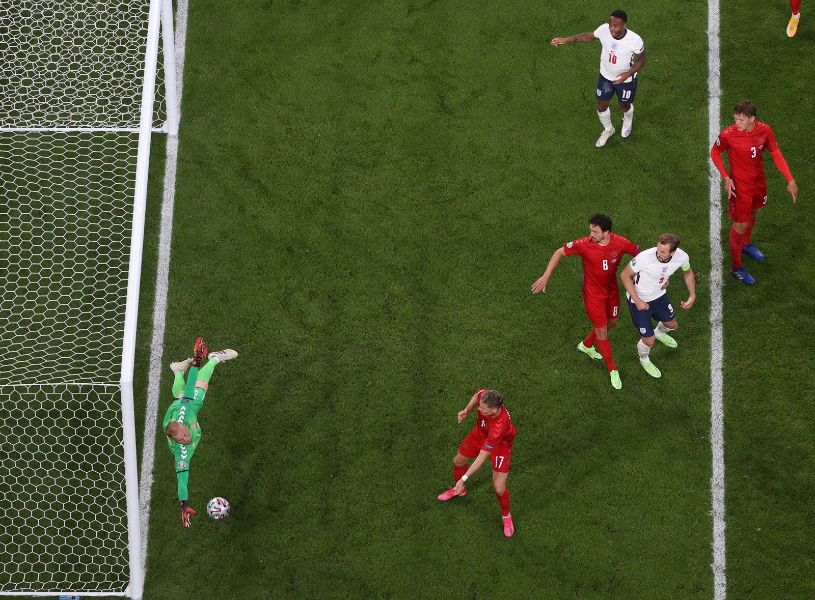 Англия благодаря спорному пенальти дожала Данию в полуфинале Евро, фото - УЕФА
