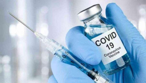 Популярний міф про COVID-вакцинацію розвіяли в МОЗ. Фото: Укрінформ